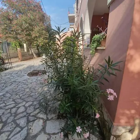 Apartment Charevie Beach