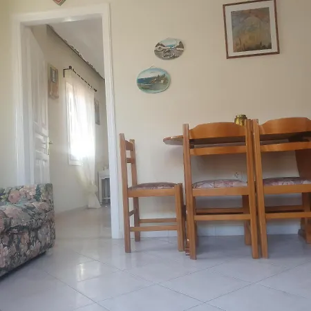 Charevie Beach Apartment *
